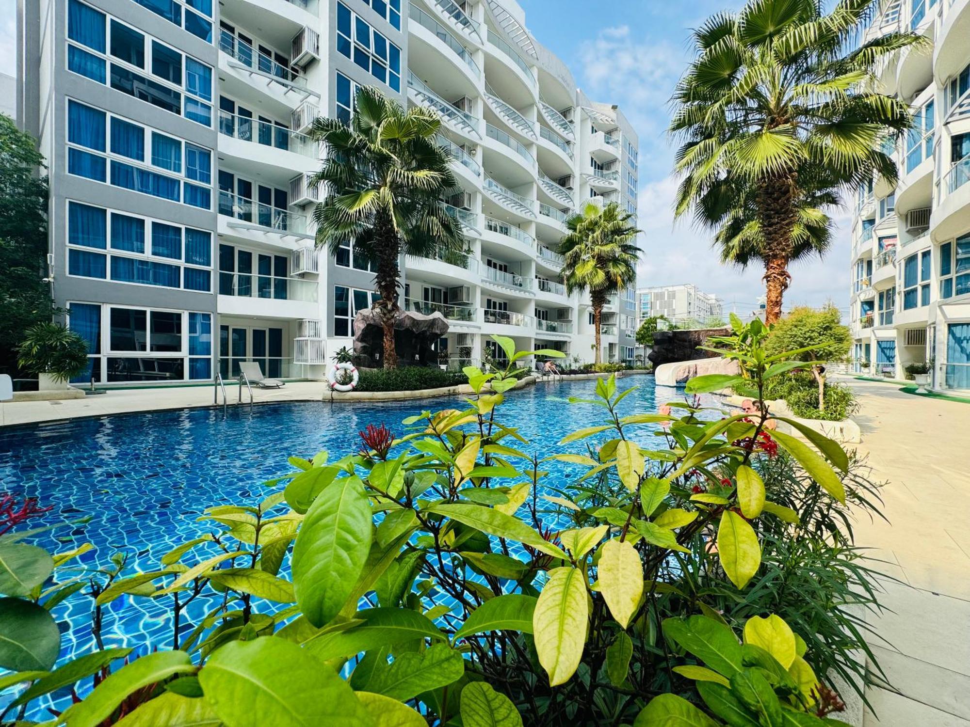 Grand Avenue Conde Pattaya